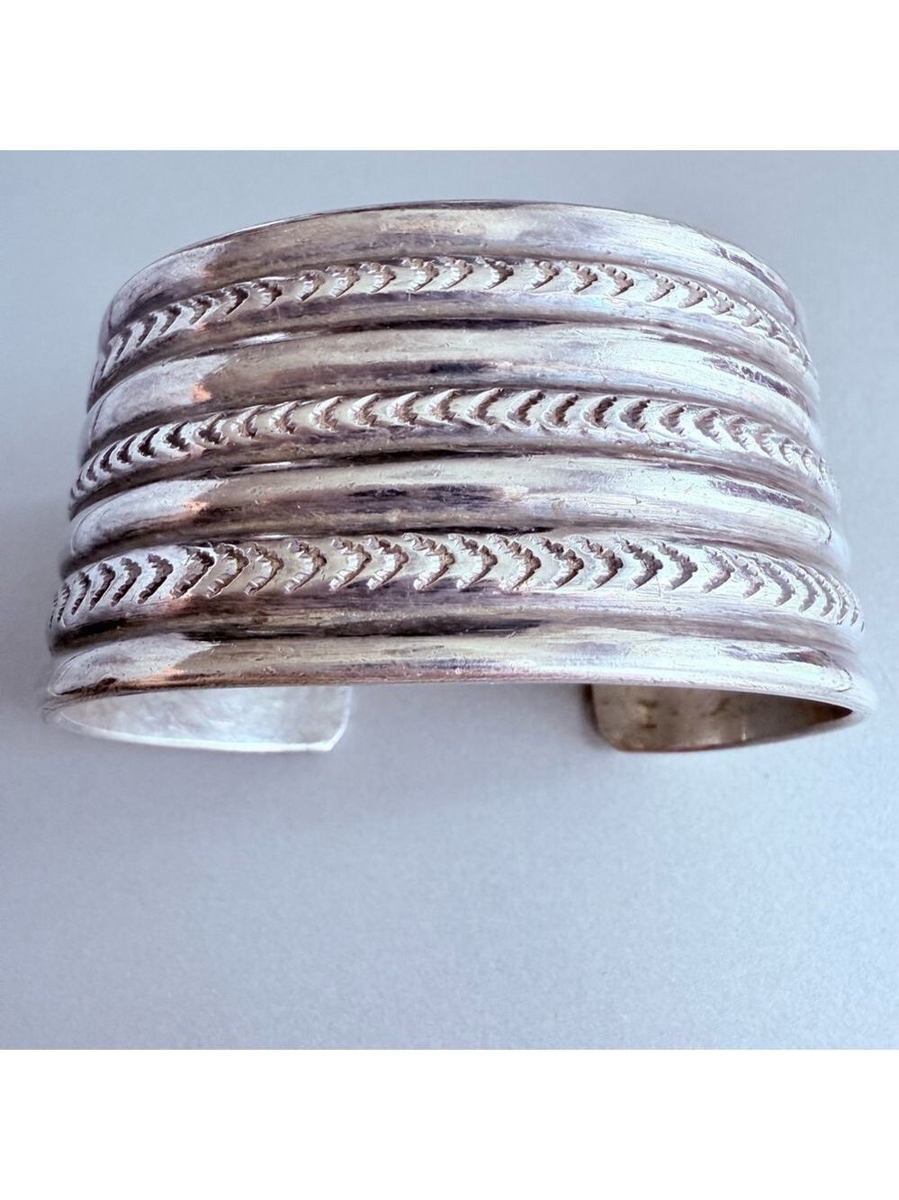 Native American Navajo BIG Handmade 7 Row Wide Arrow Sterling Silv Cuff Bracelet